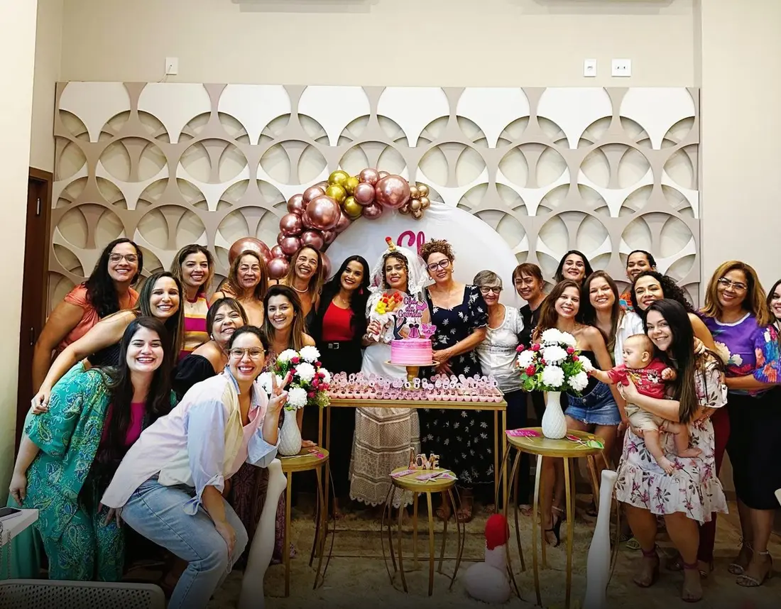 Turma reunida no chá