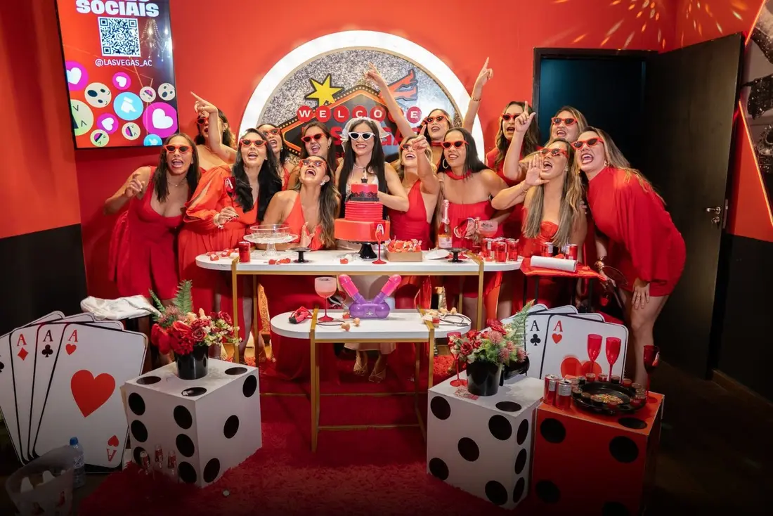 Turma no Espaço Las Vegas
